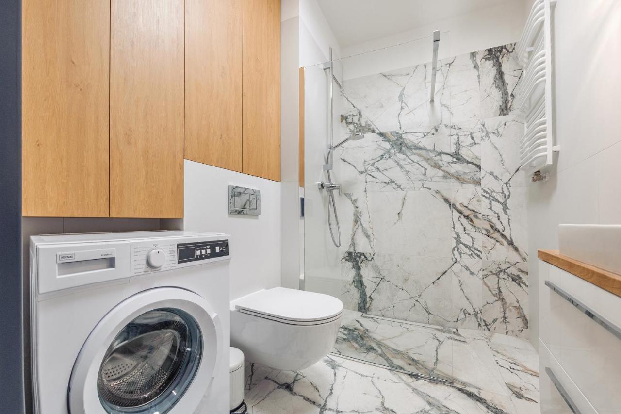 גדינייה Plac Unii - Premium Apartments מראה חיצוני תמונה